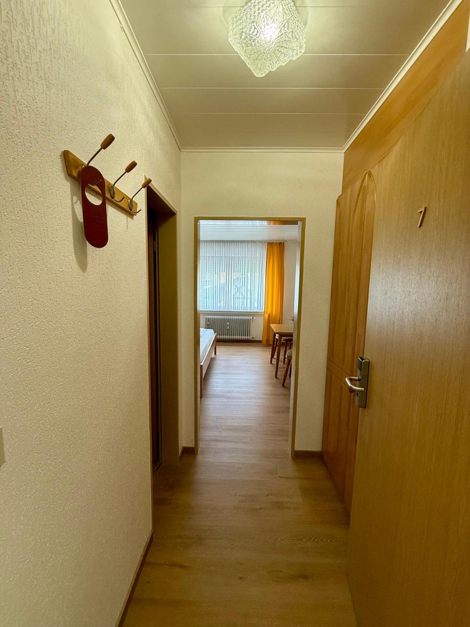ホテル Weinhaus Hirschen Bruttig エクステリア 写真